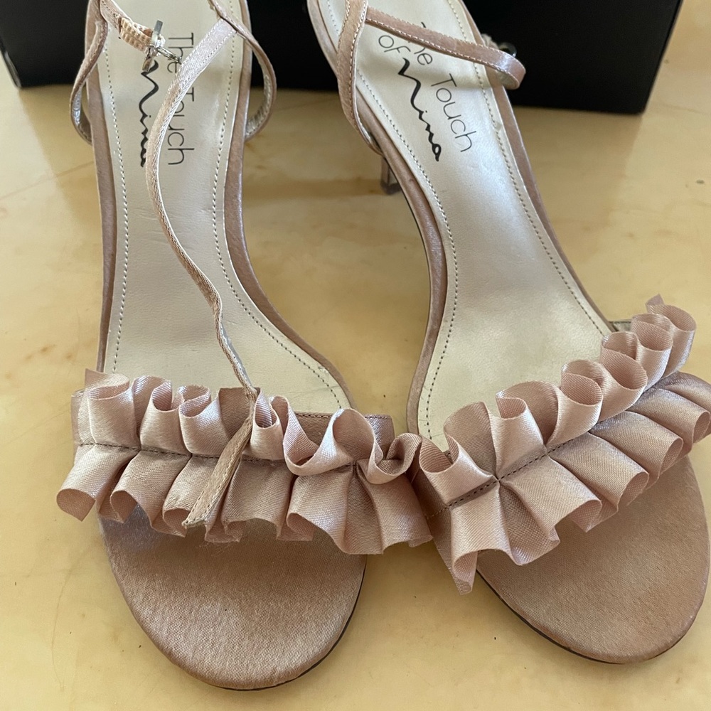 Nina used size 6